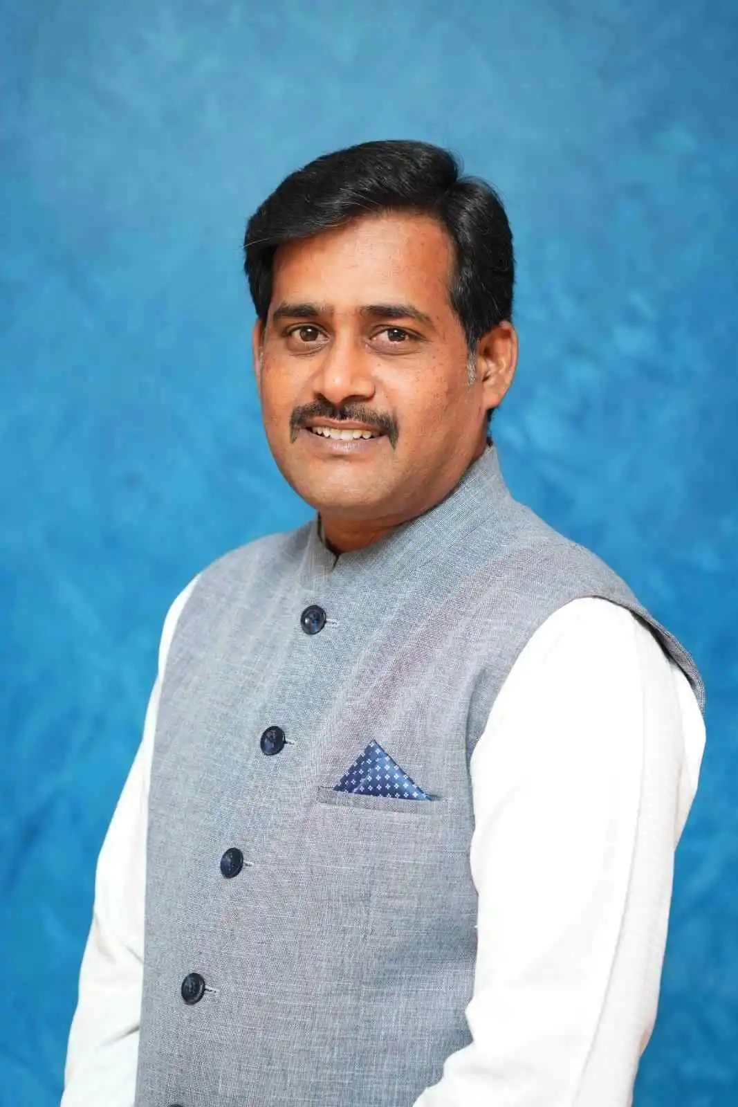Mr. R. Ramanjana Reddy
